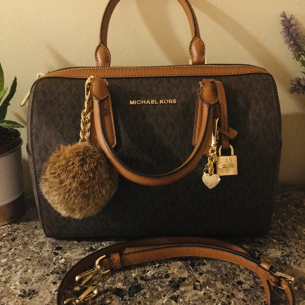 Michael kors satchel purse